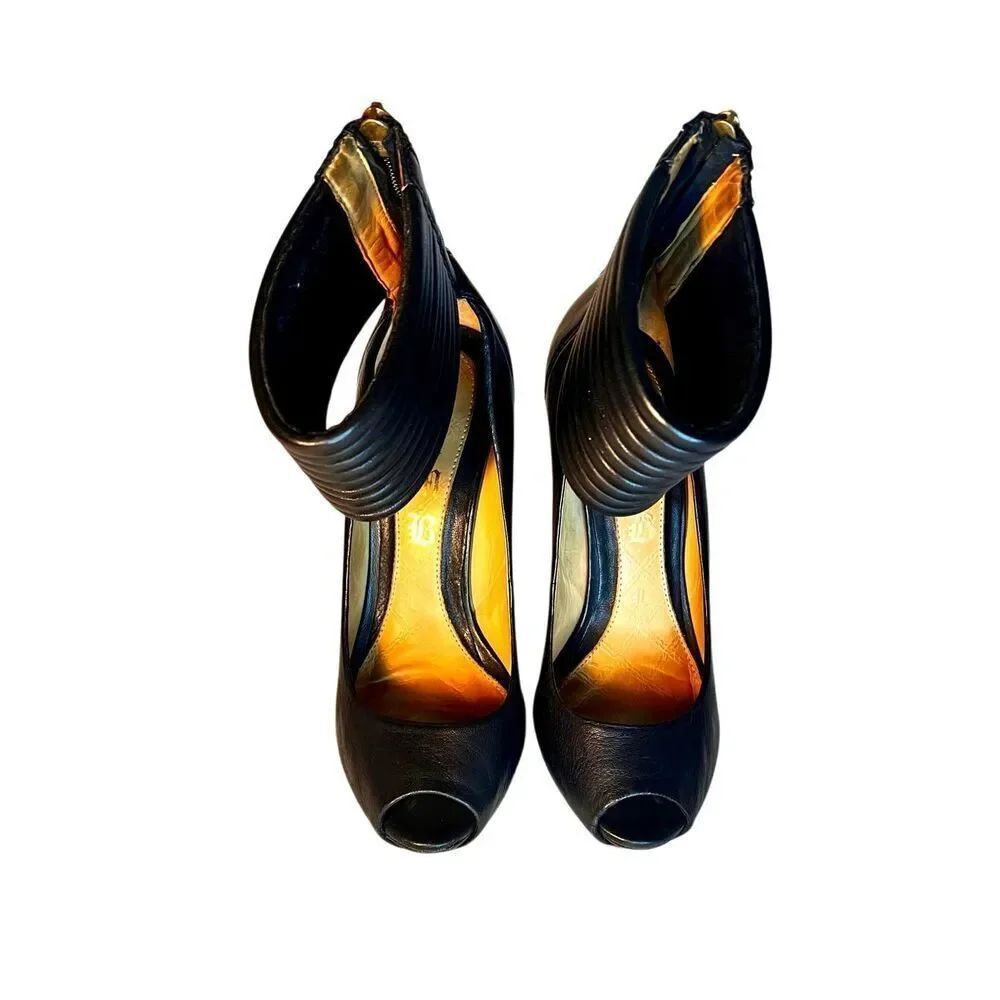 L.A.M.B. LAMB Black Leather Cuff Stilettos Peep Toe Heels Y2K Designer Size 6M - Picture 12 of 16